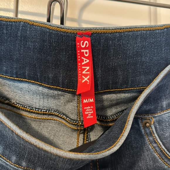 SPANX Distressed Denim Legging Size Medium NWT - Picture 5 of 7